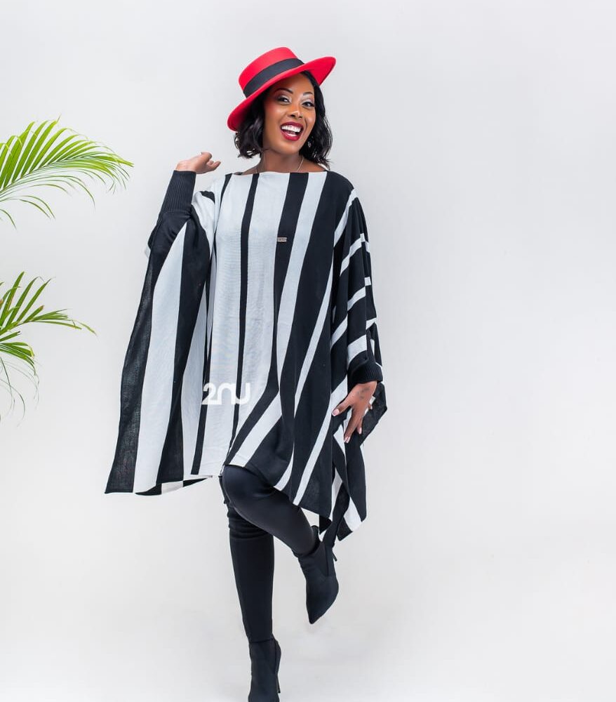 Striped Poncho light sweater - Black/Beige